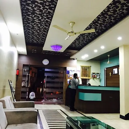 Iroomz Vaishali Residency 2*